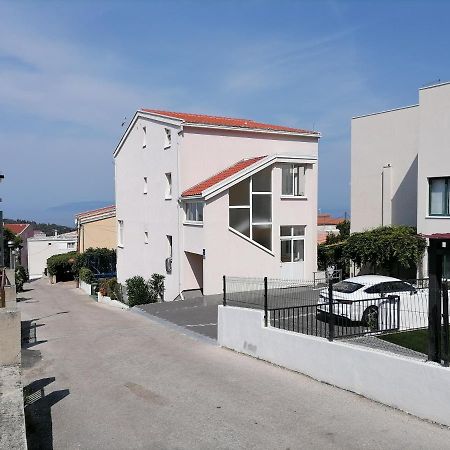 Apartments Matko Макарска Экстерьер фото